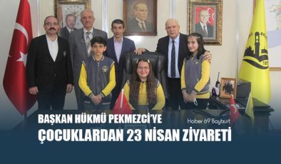 Başkan Hükmü Pekmezci’ye Çocuklardan 23 Nisan Ziyareti