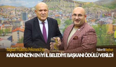 Başkan Hükmü Pekmezci’ye Karadeniz’in En İyi İl Belediye Başkanı Ödülü Verildi