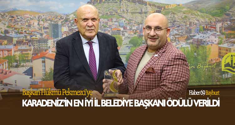 Başkan Hükmü Pekmezci'ye Karadeniz'in En İyi İl Belediye Başkanı Ödülü Verildi